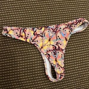 EUC Brittany Allen bikini bottoms thong size small butterflies